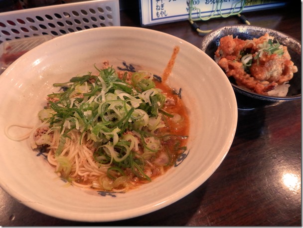 らーめん与壱大芝店さんの汁なし担々麺と鶏から丼